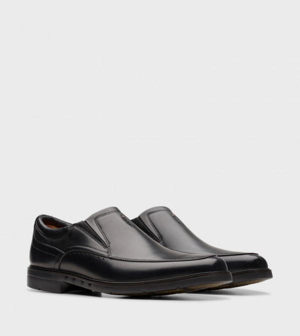 Clarks  Shoes - Black Casual Slip-ons
