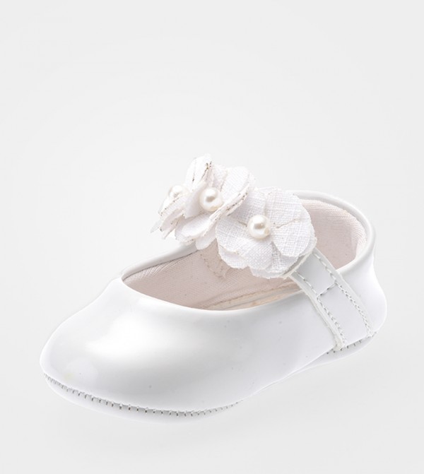 KLIN  - White Casual Slip-On's