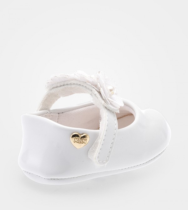 KLIN  - White Casual Slip-On's