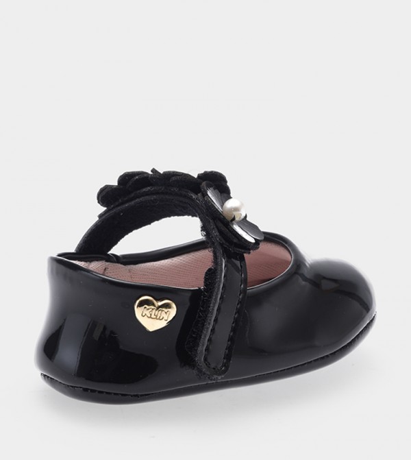 KLIN  - Black Casual Slip-On's