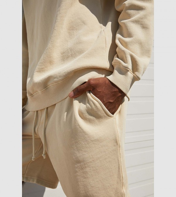 اردين  ملابس - بيج شورت كاجوال