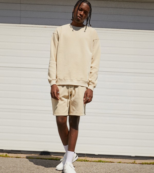اردين  ملابس - بيج شورت كاجوال