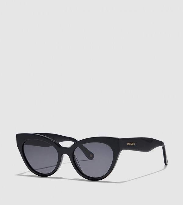 30 سندايز  - أسود Cat Eye