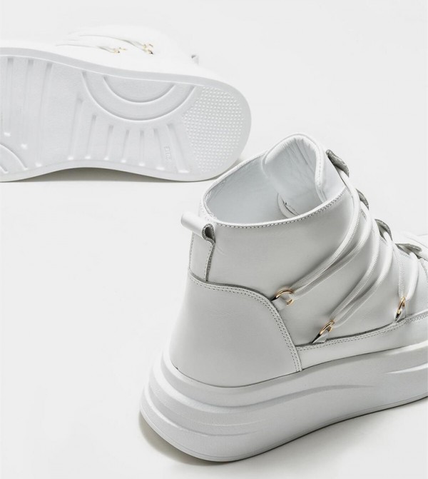 Elle - Outlet  Chelsea Boots - White Chelsea Boots