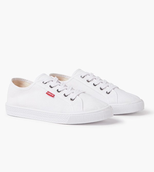 Levi's  - White Sneakers