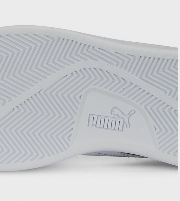 Puma Sneakers - Black Low Top