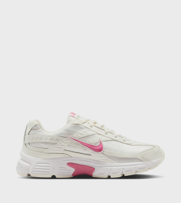 Nike  - Beige Low Top