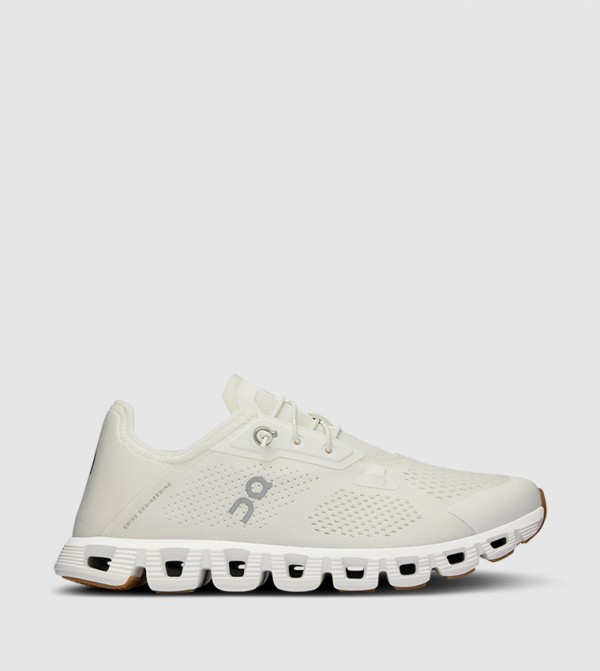 On the cloud shoes deals womens