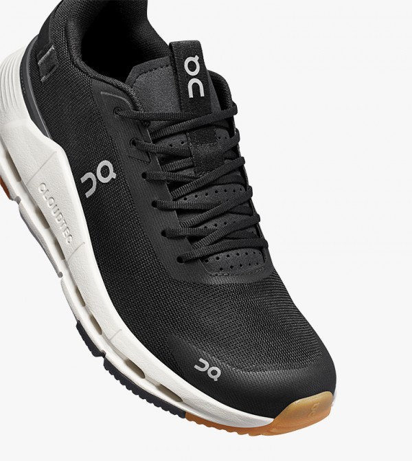 ON  - Black Running Shoes