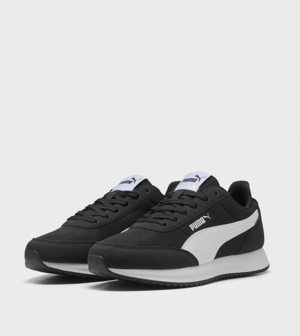 Puma Sneakers - Black Low Top