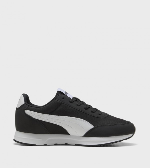 Puma Sneakers - Black Low Top