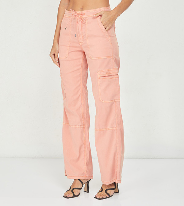 أميريكان أيغل أميريكان أيغل - لون مرجاني  بنطال كاجوال