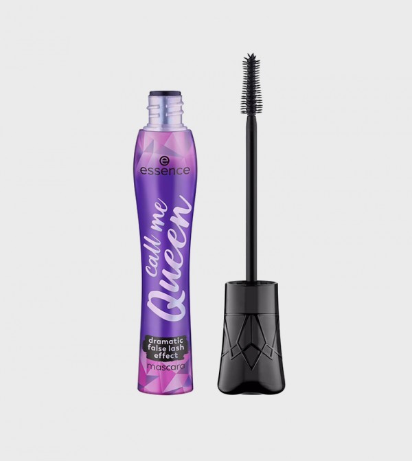 essence  Makeup - Black EYES