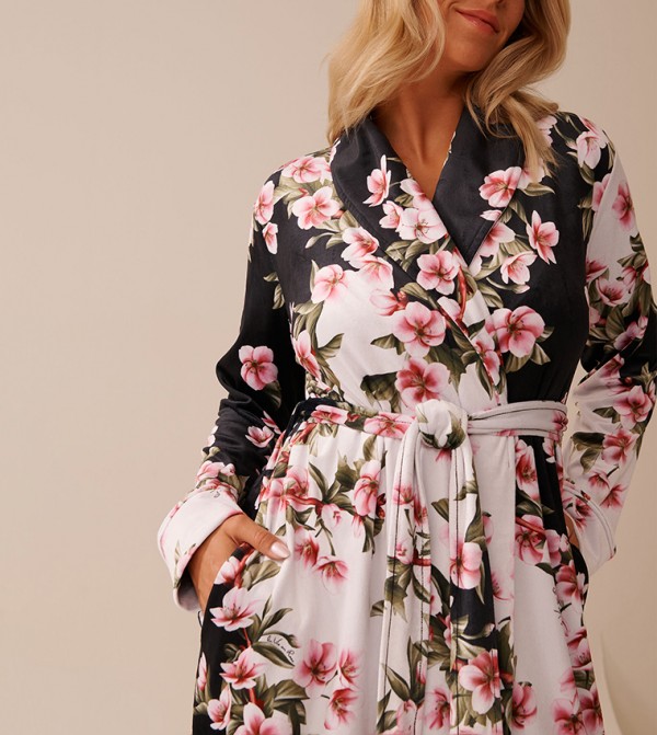 لافي ان روز  ملابس - أسود Night Robes & Kimonos