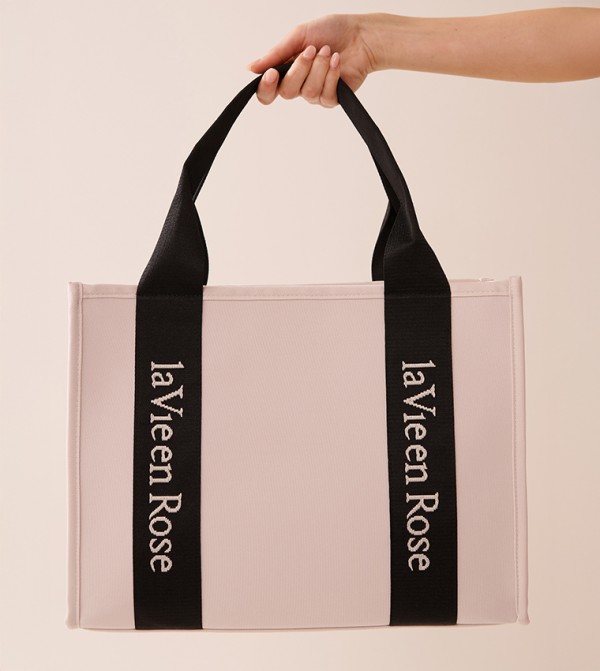 La Vie en Rose La Vie en Rose - Beige Tote Bags