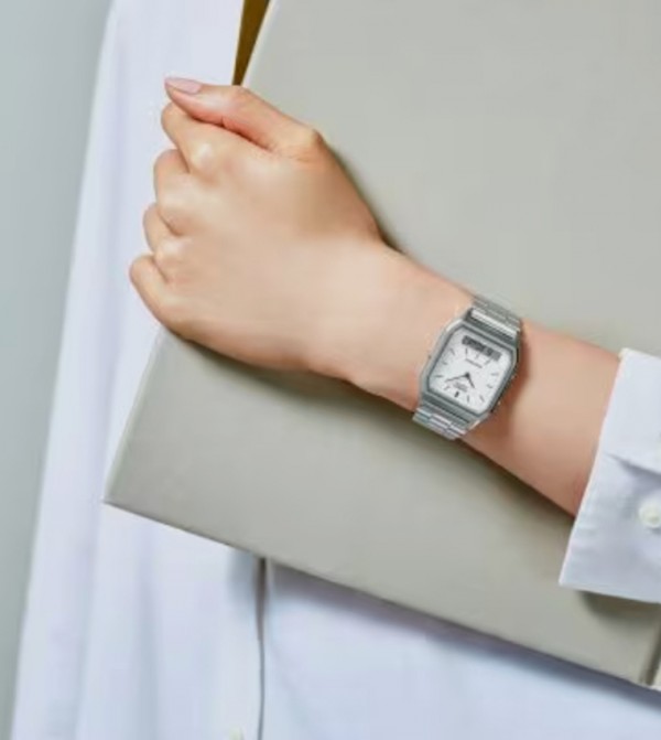 كاسيو  الساعات الذكية - فضي undefined