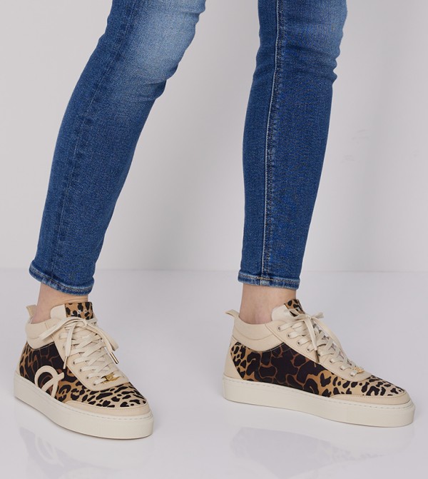 LOCI LOCI - Cream Mid Top