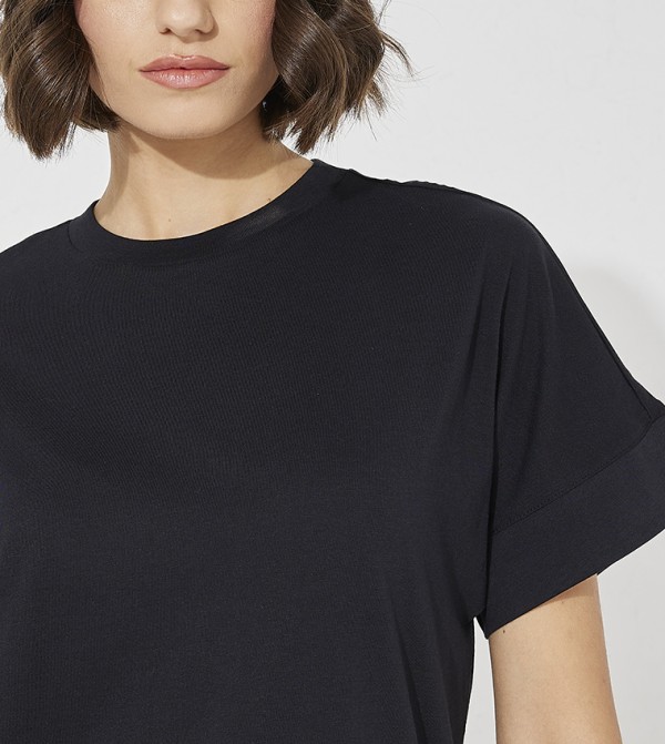 Ted Baker  Casual T-Shirts - Black Casual T-Shirts