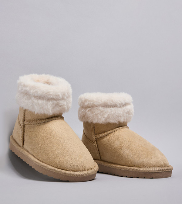 R&B  - Beige Boots
