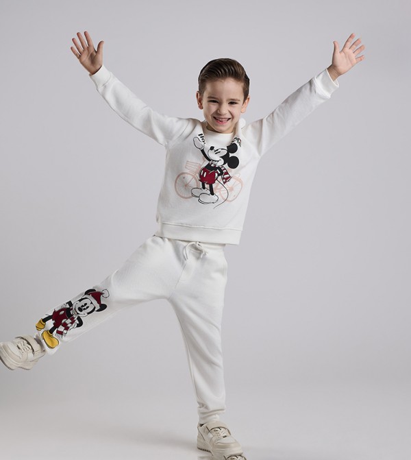 أر آند بي ملابس - عاجي "مجموعات الملابس "