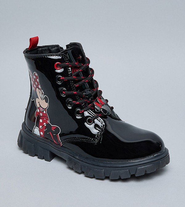 أر آند بي أر آند بي - أسود أبوات