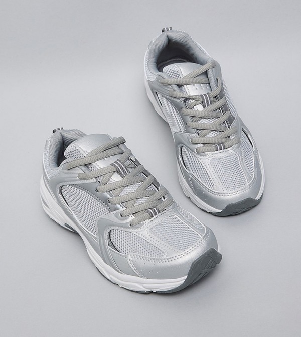 R&B  Sneakers - Grey Low Top