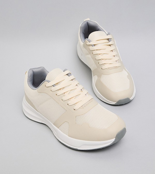 أر آند بي  أحذية سنيكرز - بيج أحذية برقبة منخفضة 