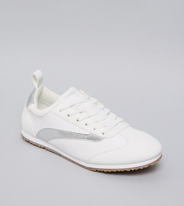 أر آند بي  أحذية سنيكرز - أبيض أحذية برقبة منخفضة 