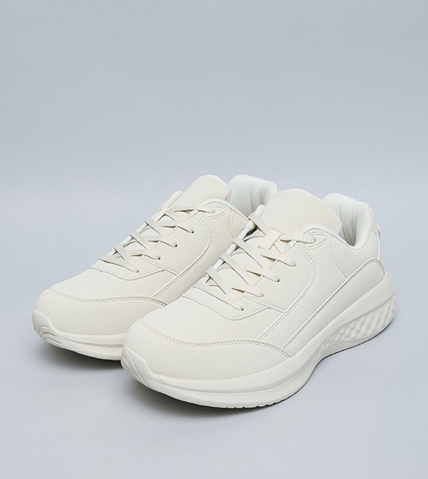 R&B Training Shoes - Off White Training Shoes