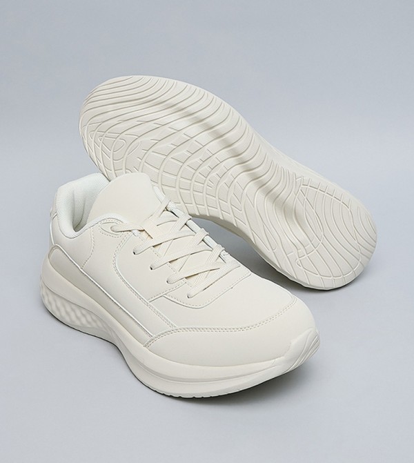 R&B Training Shoes - Off White Training Shoes