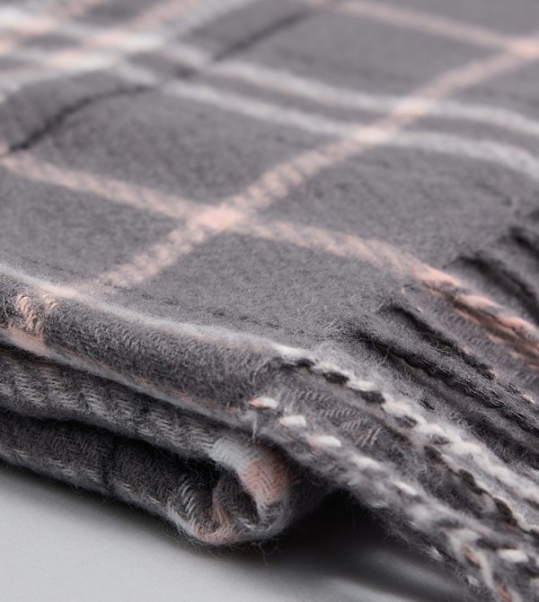 أر آند بي  أوشحة - رمادي Blanket Scarves
