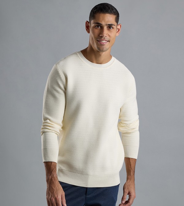 أر آند بي  سترات و كارديغانات  - أبيض Round Neck Sweaters