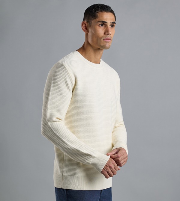أر آند بي  سترات و كارديغانات  - أبيض Round Neck Sweaters