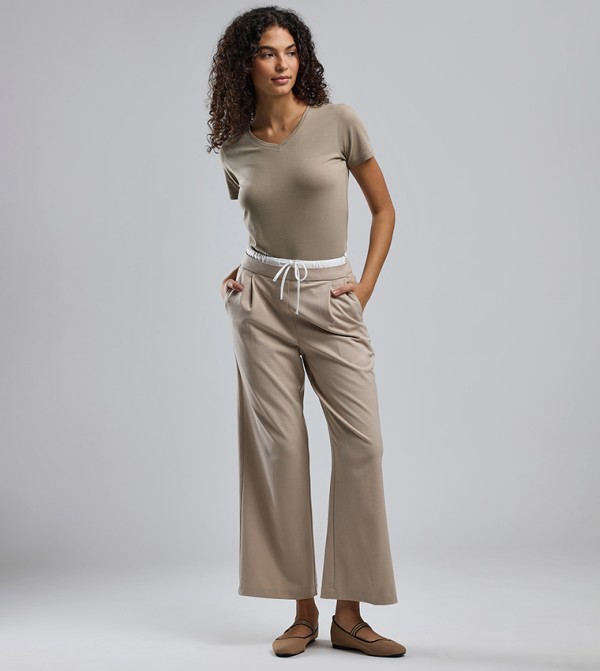 R&B R&B - Green Short Sleeve T-Shirts