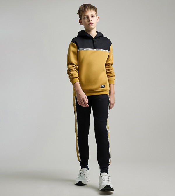 أر آند بي ملابس - متعدد "مجموعات الملابس "