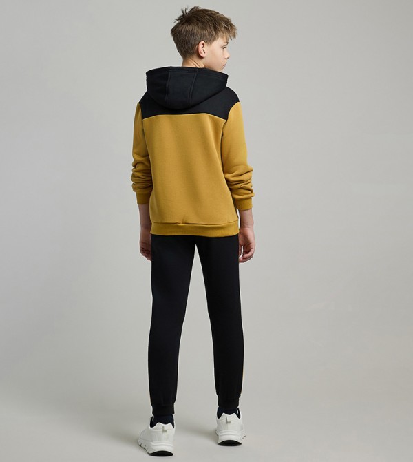 أر آند بي ملابس - متعدد "مجموعات الملابس "