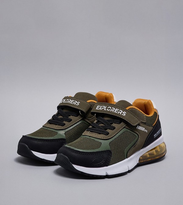 R&B R&B - Green Casual Slip-On's