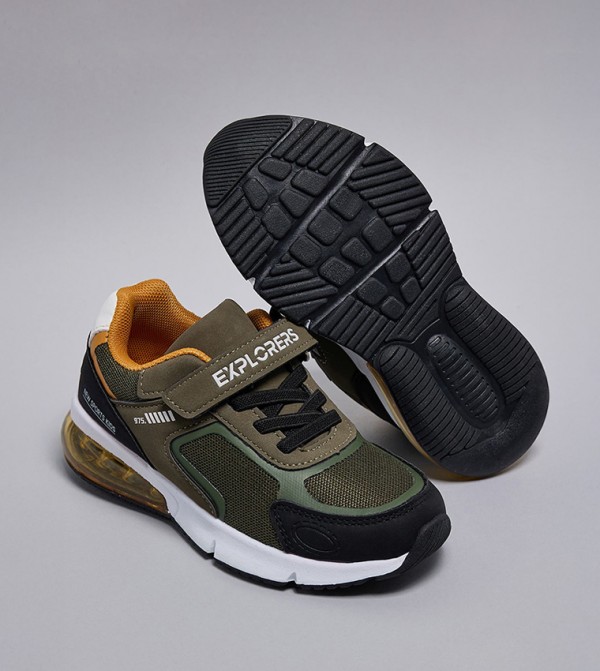 R&B R&B - Green Casual Slip-On's