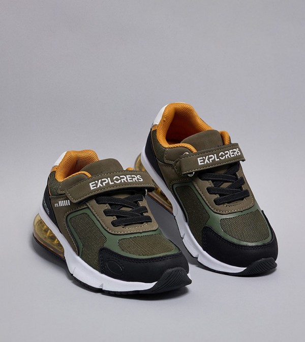 R&B R&B - Green Casual Slip-On's