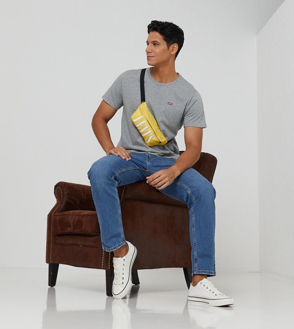 Levi's  Clothing - Grey Graphic Tee