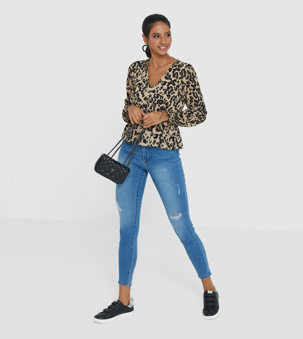 فيرو مودا فيرو مودا - متعدد توبات  وبلايز