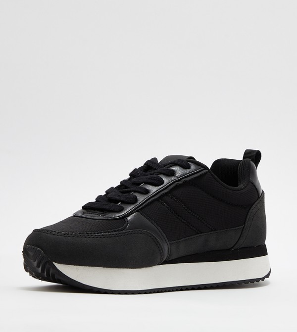 Only ONLY - Black Low Top