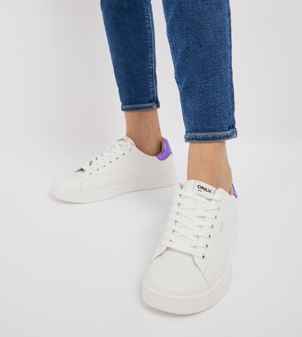 Only ONLY - White Low Top