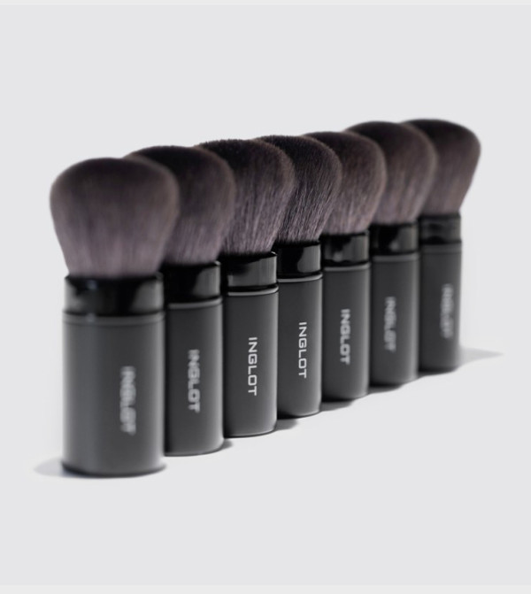 Inglot Make up Tools & Brushes - Black Tools & Brushes