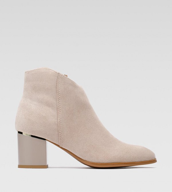 Jenny Fairy @ CCC CCC - Beige Ankle Boots