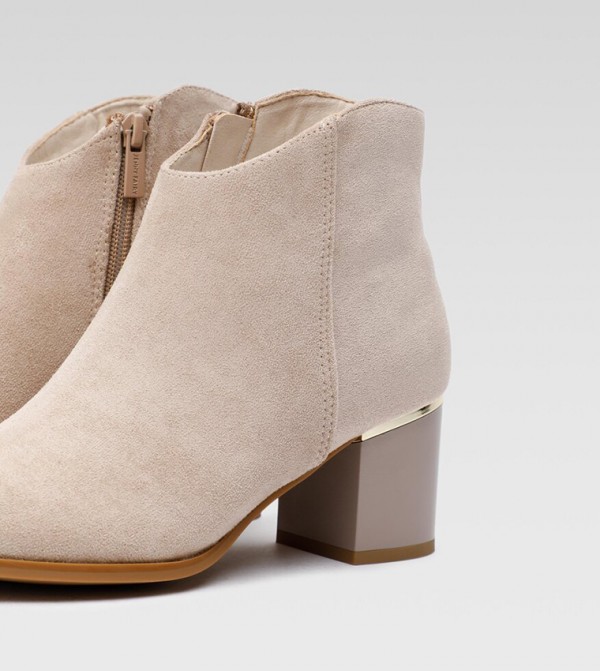 Jenny Fairy @ CCC CCC - Beige Ankle Boots