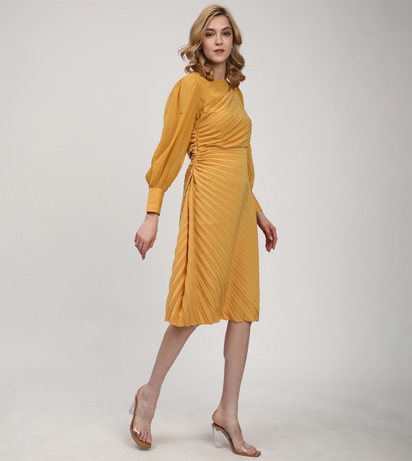 بيفرلي هيلز بولو كلوب  فساتين - أصفر Midi Dresses