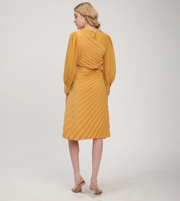 بيفرلي هيلز بولو كلوب  فساتين - أصفر Midi Dresses