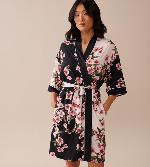 La Vie en Rose  - Black Night Robes & Kimonos