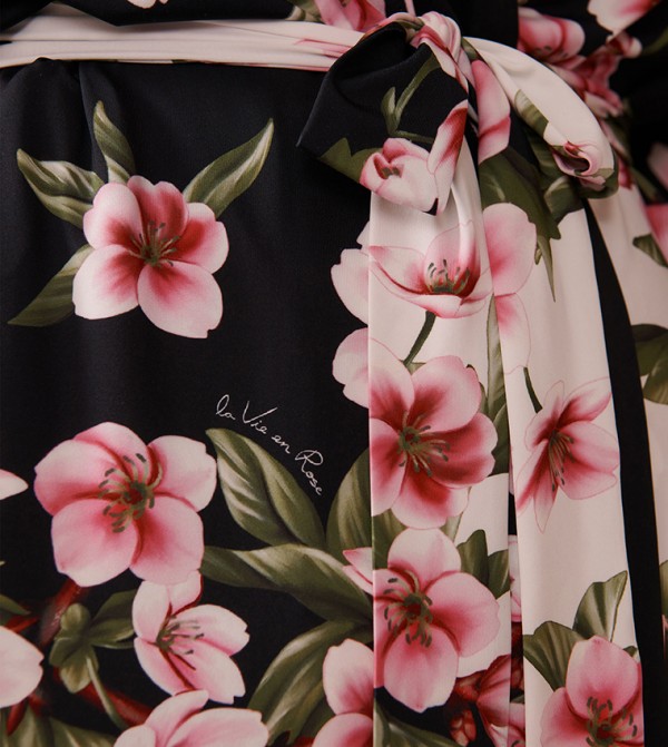 La Vie en Rose  - Black Night Robes & Kimonos